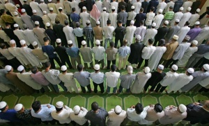 British muslims pray during Friday praye