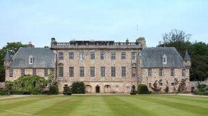 _82762522_gordonstounhousesouth_766